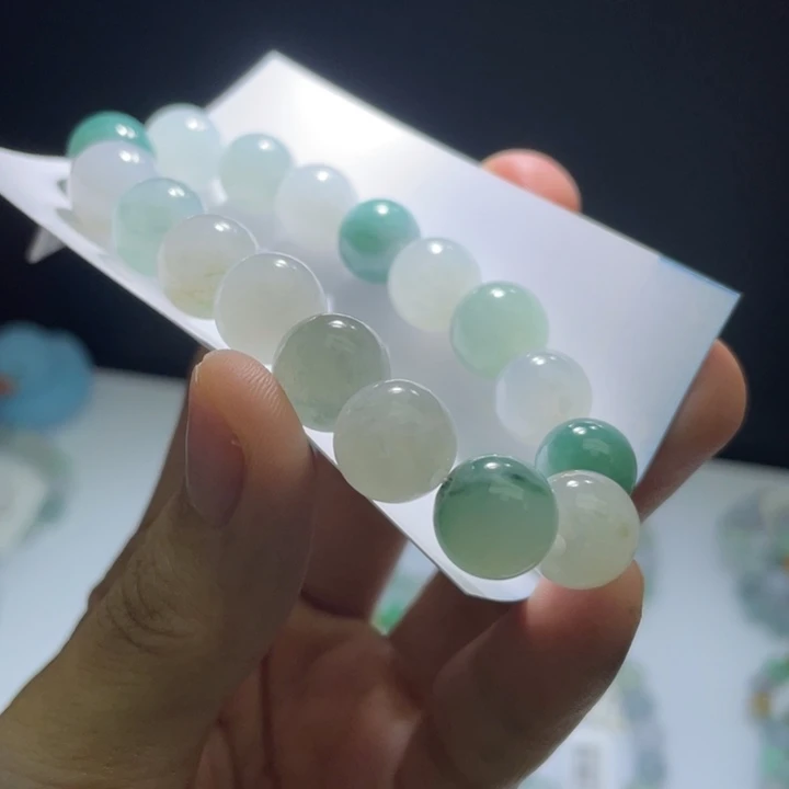 未镶嵌定制翡翠翡翠