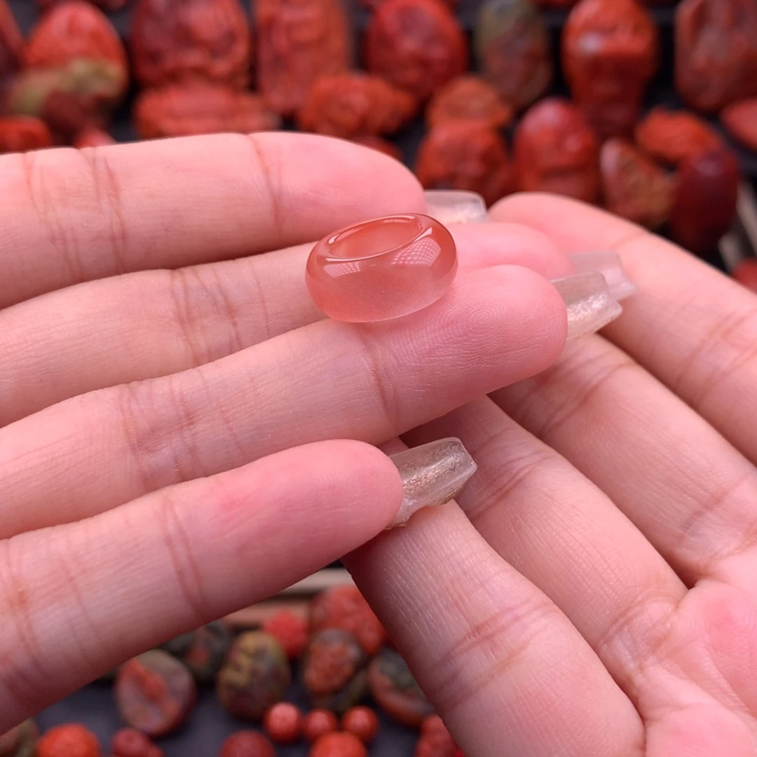 南红玛瑙南红川料冰飘9mm未镶嵌芝****?