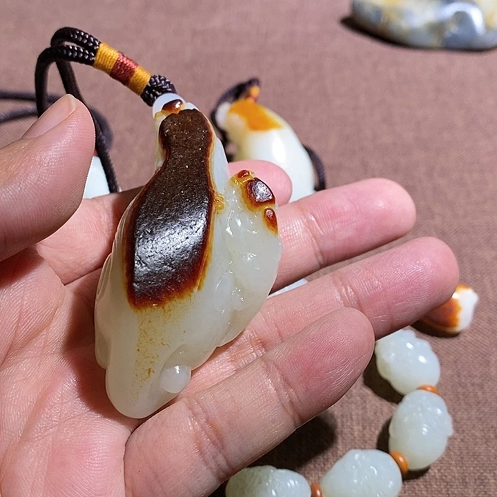 和田玉挂件未镶嵌沧***！