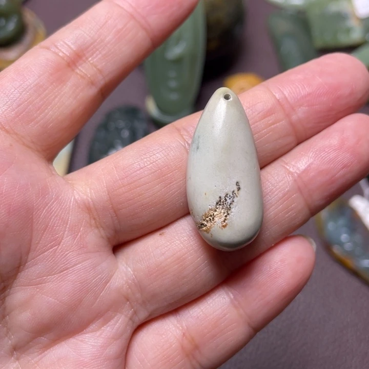 岫岩河磨玉（透闪石质玉）未镶嵌颈饰