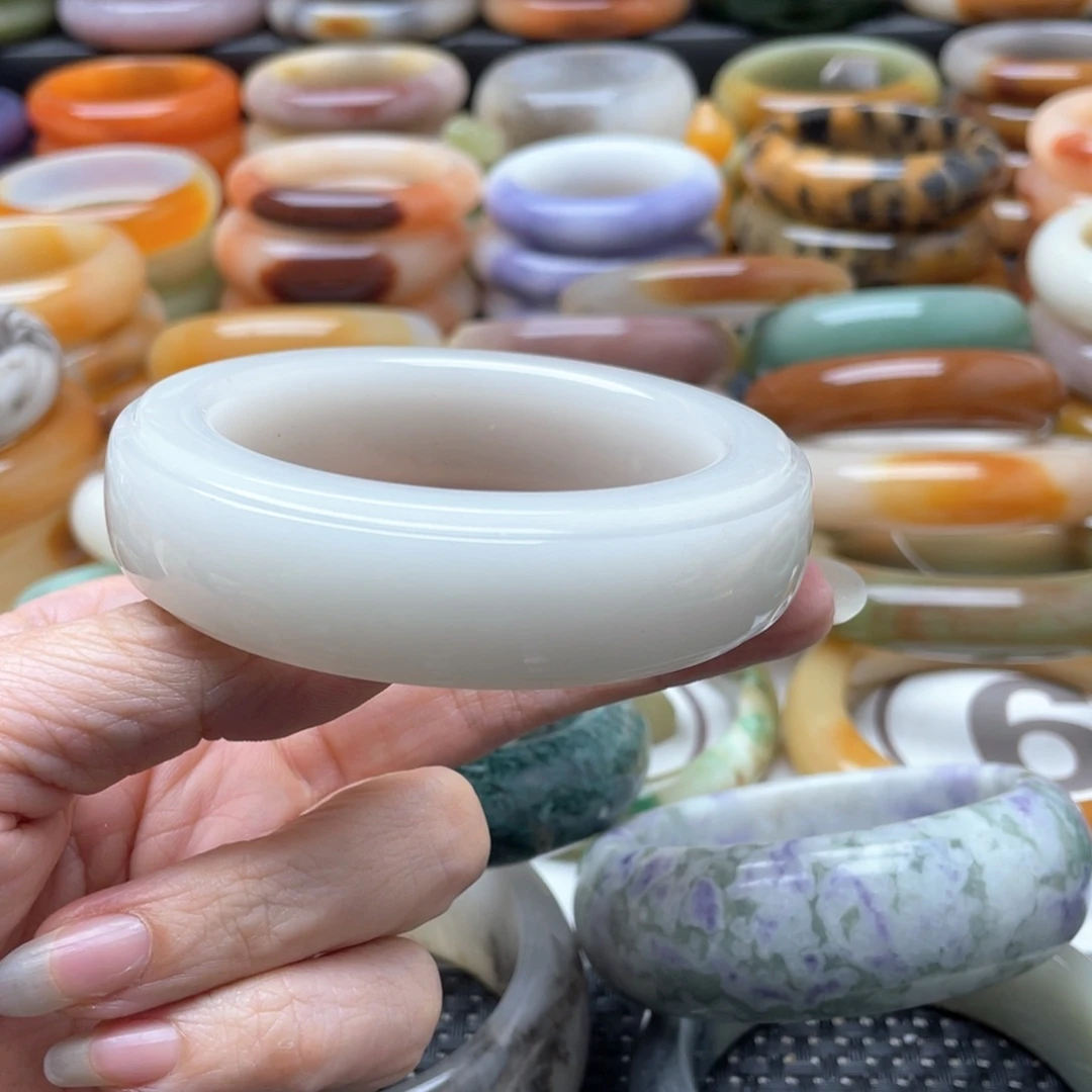 石英质玉手镯未镶嵌用****7