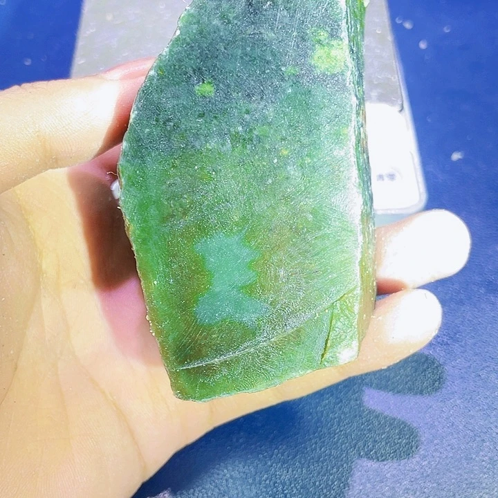 未镶嵌和田玉（糖玉）珠宝半成品