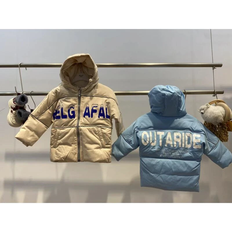 贝力高儿童90羽绒甜美男童女童2025新款拼接色短款连帽学生外套48