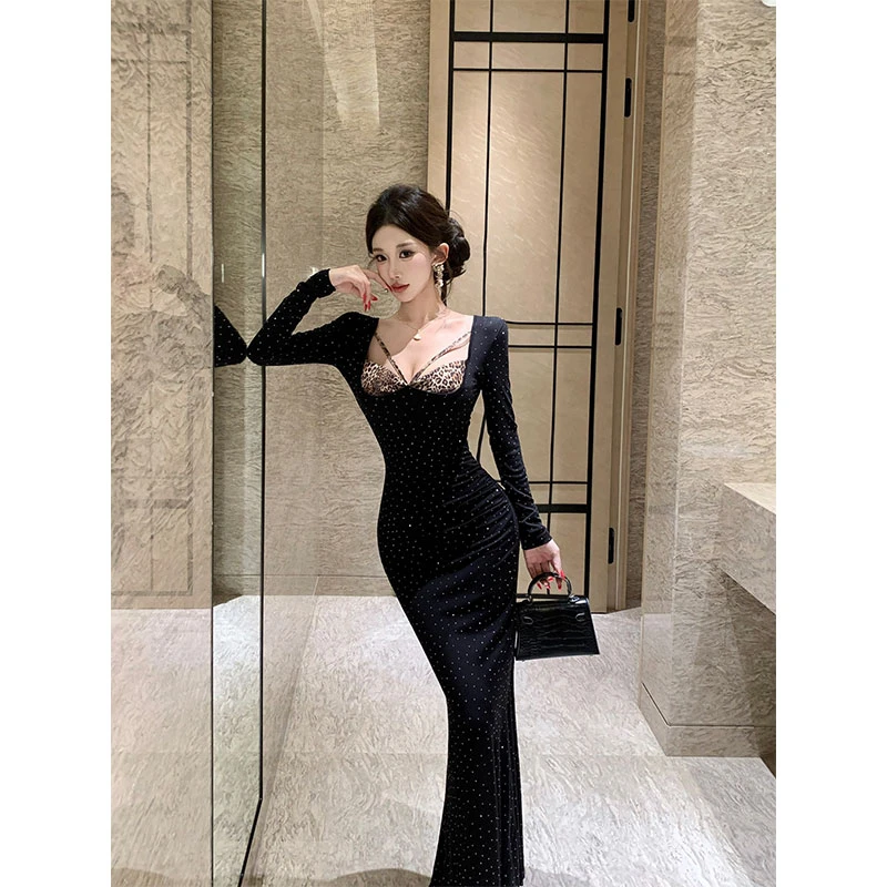 2025秋冬季新款新款纯欲气质重工豹纹撞色钻连衣裙轻熟风修身长裙