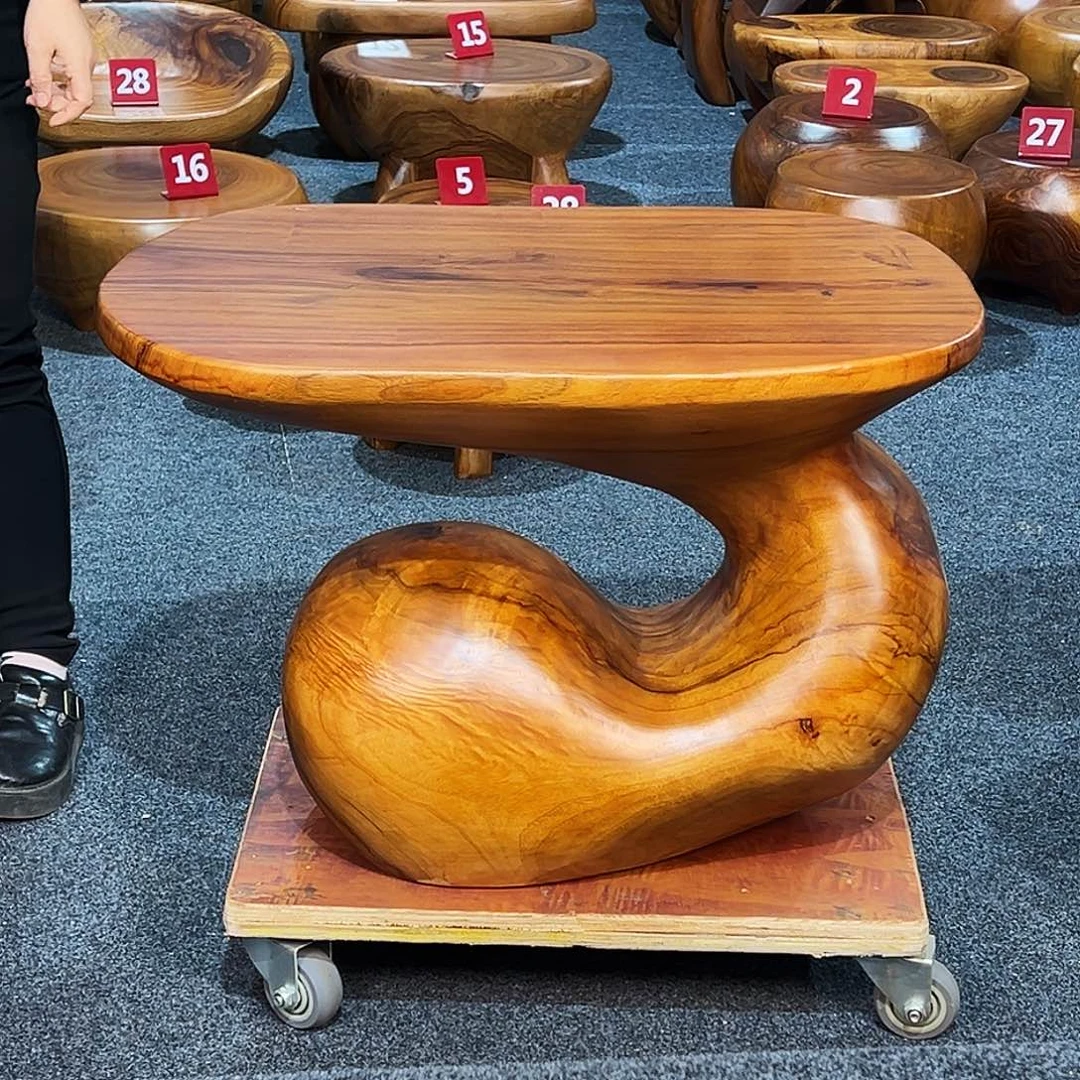 19 号香樟木尺寸：73-46-50cm