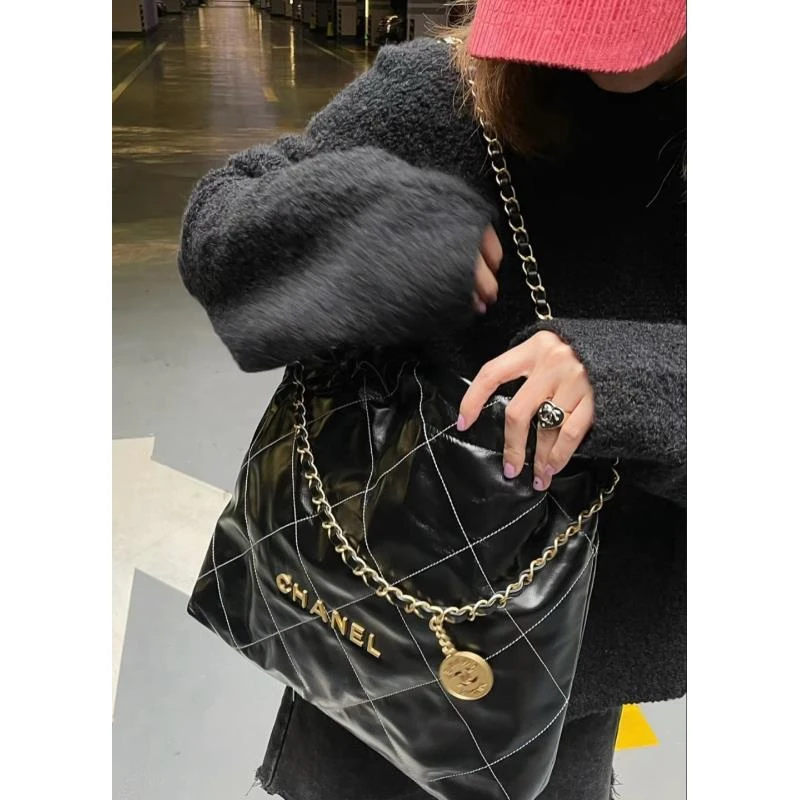 95新 Chanel/香奈儿 展会外场！黑金白色外缝线22bag小号30cm
