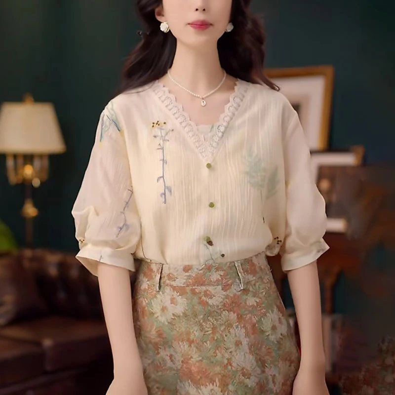 国风V领衬衫女士夏季2025宽松时尚减龄洋气遮肉休闲印花显瘦上衣