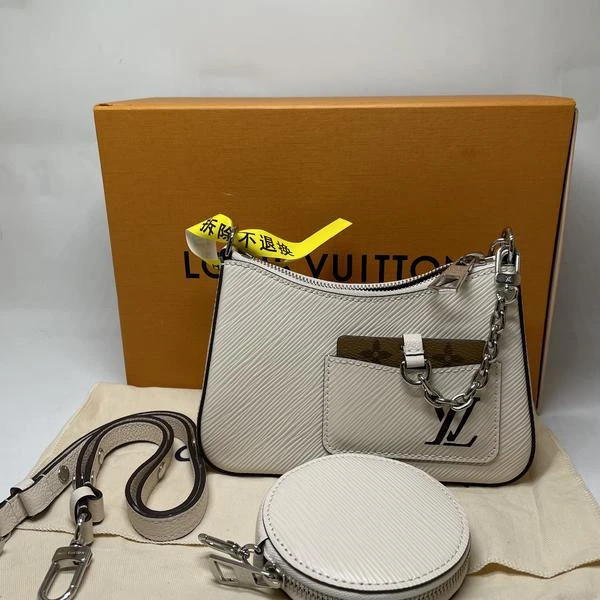 99新 LouisVuitton/路易威登 范大范 Madeline水波纹单肩包/7679
