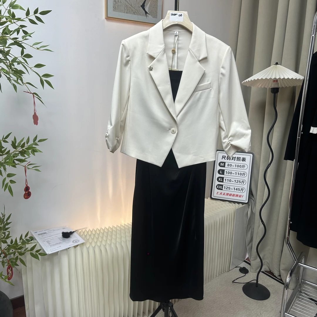 X025纯色垫肩小西服外套+吊带中长裙两件套春季新款
