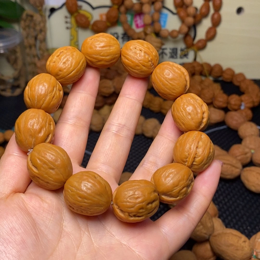 文玩核桃手串一道筋