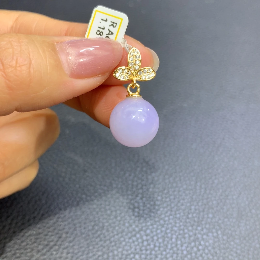 翡翠颈饰银S925镶嵌翡翠吊坠