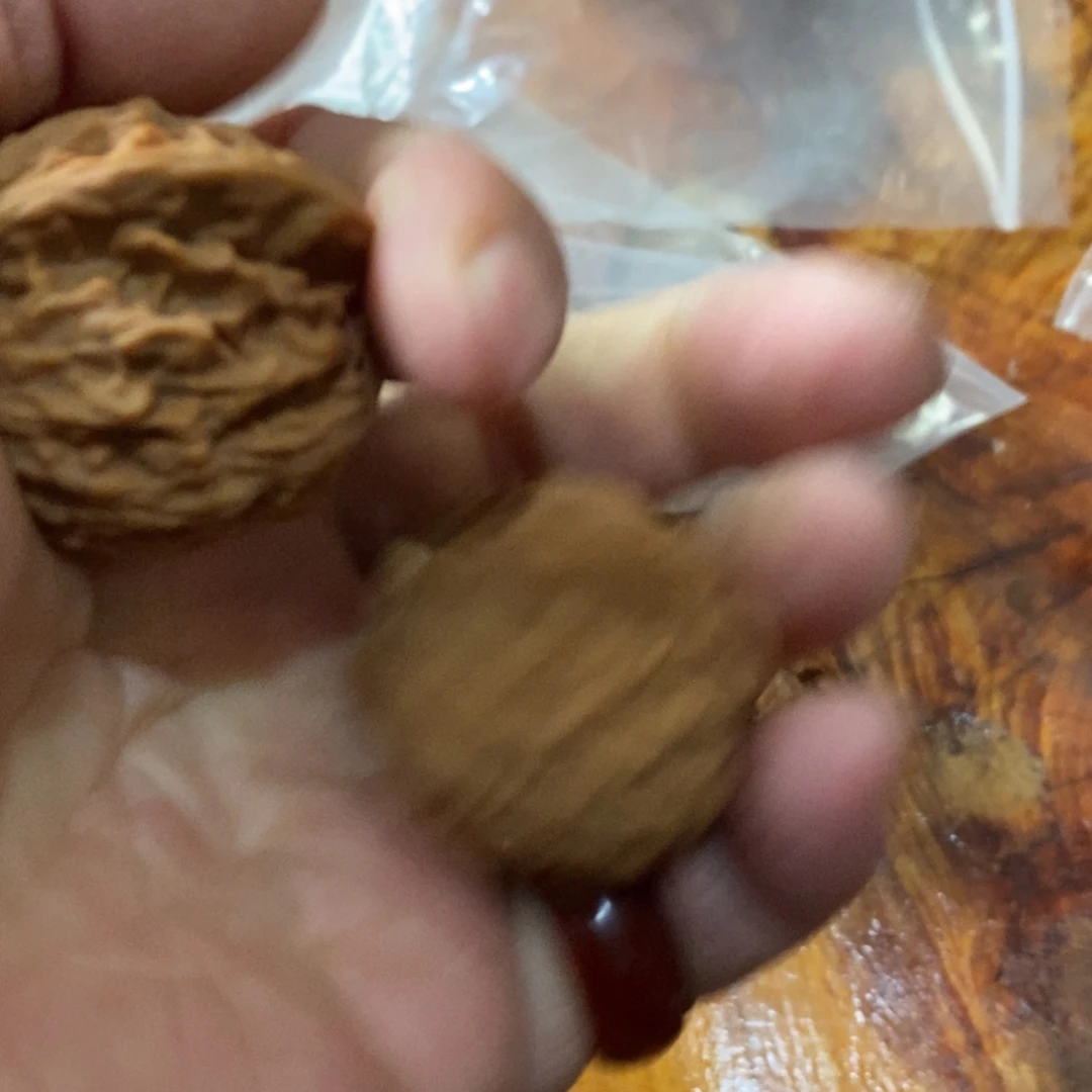 秦岭南侧和东北北部分别