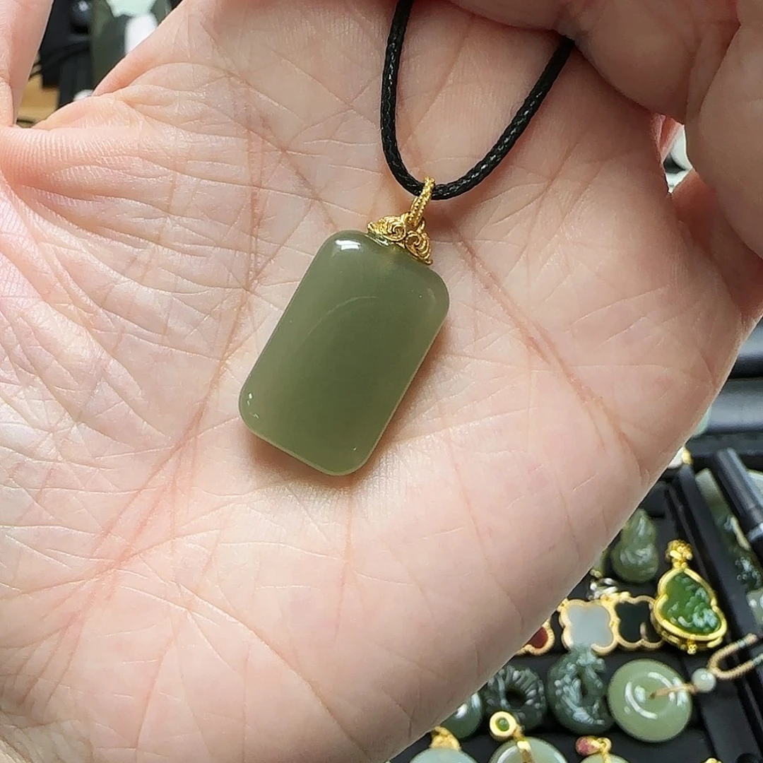 吊坠(不含链)银S925镶嵌和田玉焉**菲