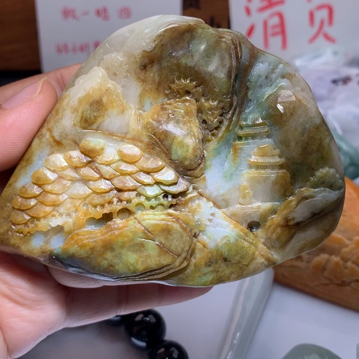 翡翠未镶嵌颈饰保真天然A货翡翠