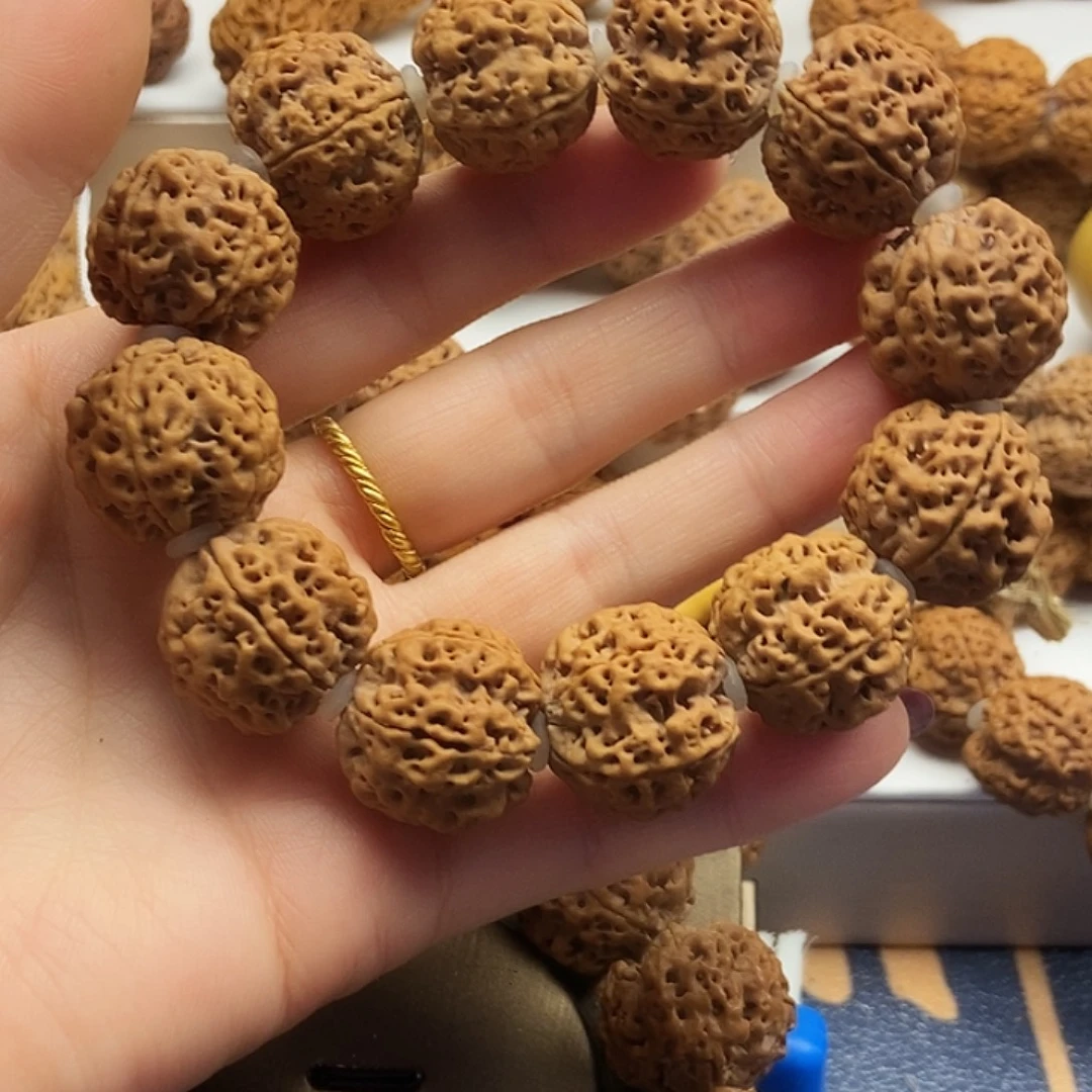 吊坠金刚菩提蜂王梅花