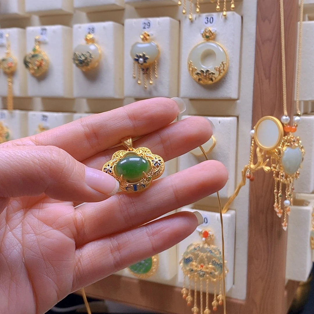 和田玉银S925镶嵌颈饰