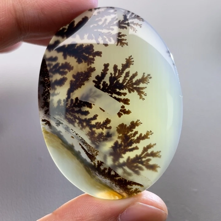 玛瑙/玉髓颈饰未镶嵌穿**空