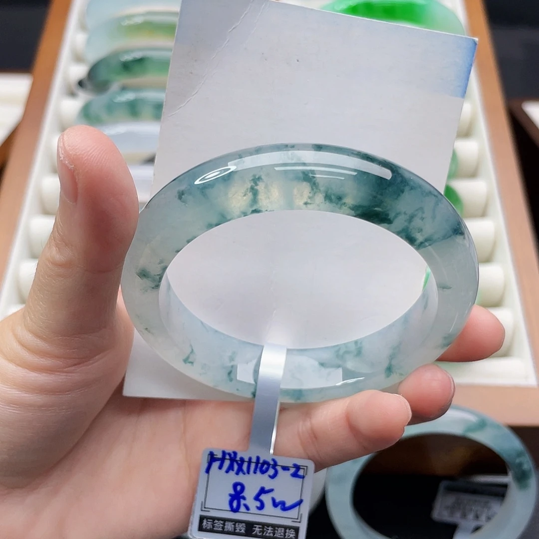 翡翠未镶嵌手镯53.8冰飘花