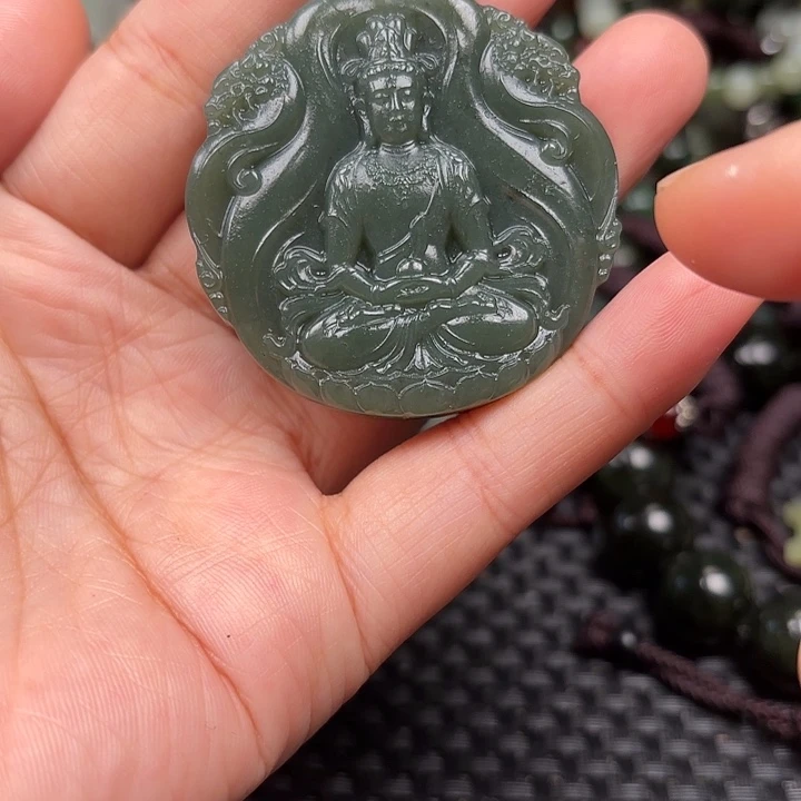 颈饰未镶嵌和田玉