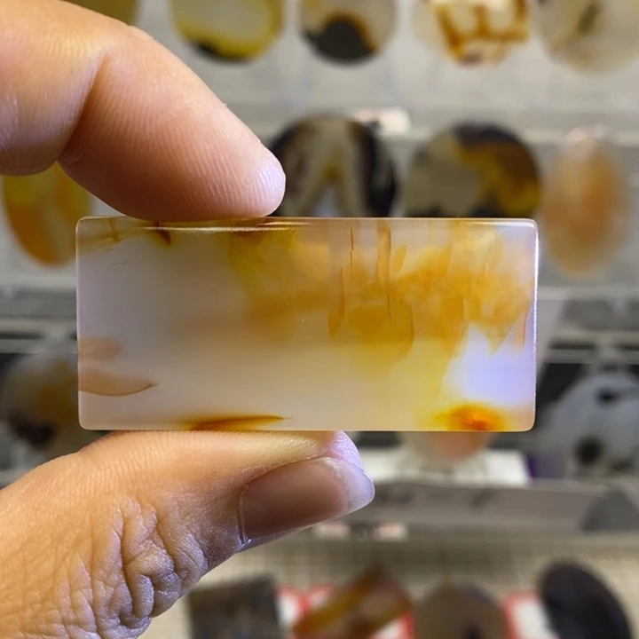 玛瑙/玉髓颈饰未镶嵌