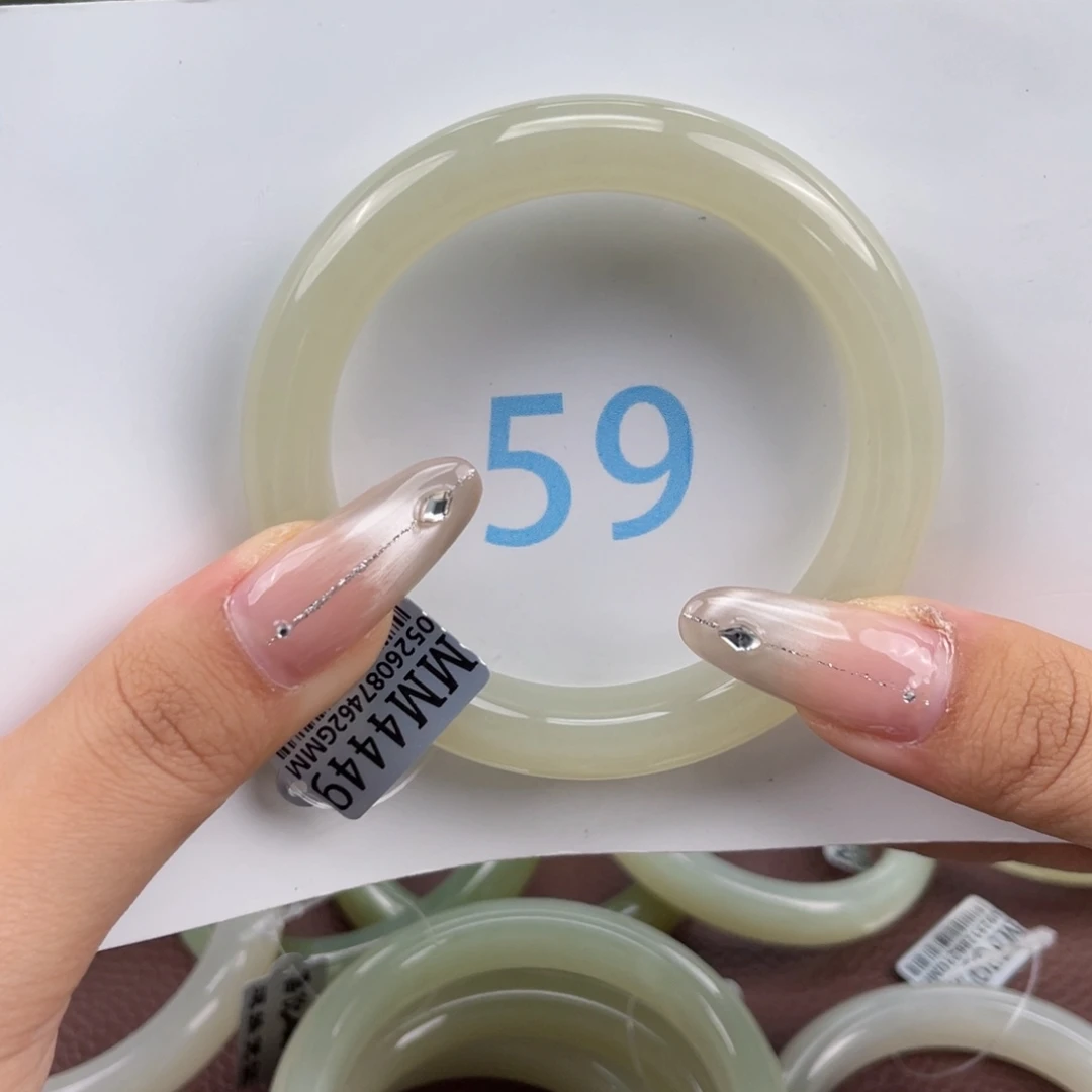 和田玉手镯未镶嵌柠*