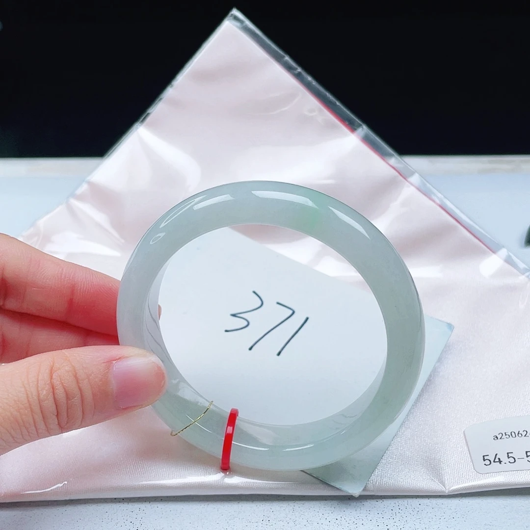 翡翠未镶嵌手镯54+正圈