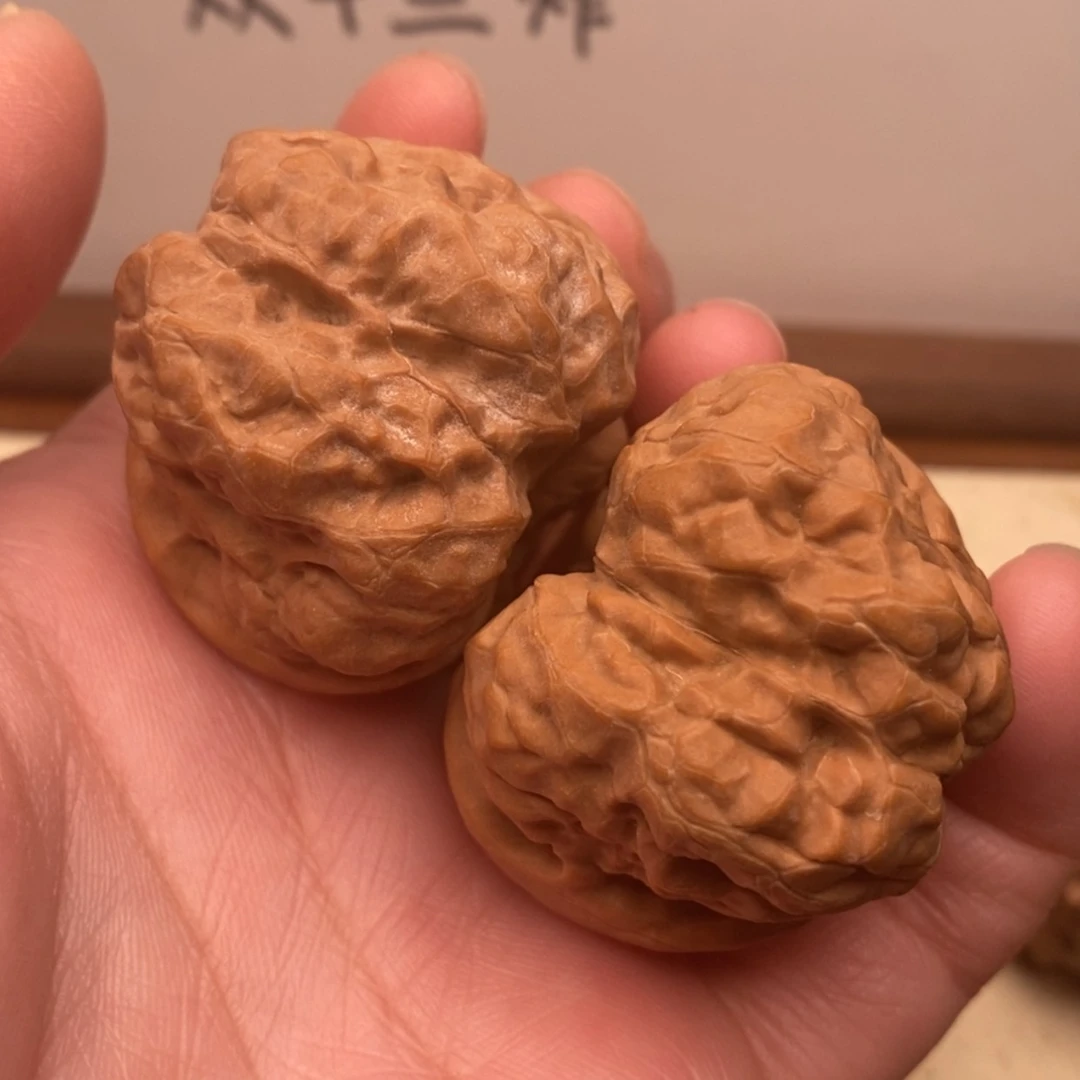 【闪购商品】把件文玩核桃边40肚44左右