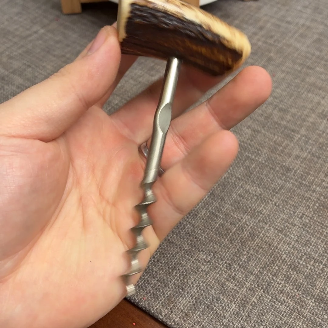 紫砂茶壶开瓶器。