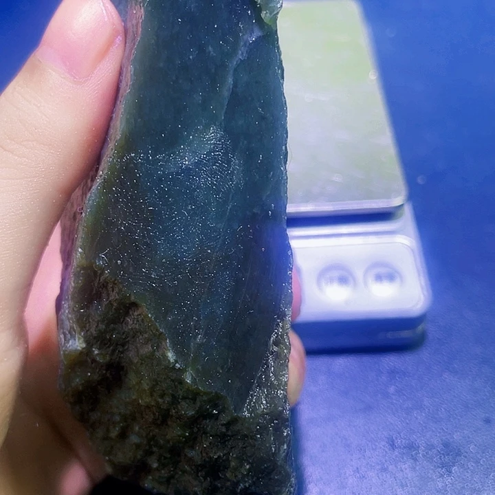 未镶嵌和田玉（糖玉）珠宝半成品