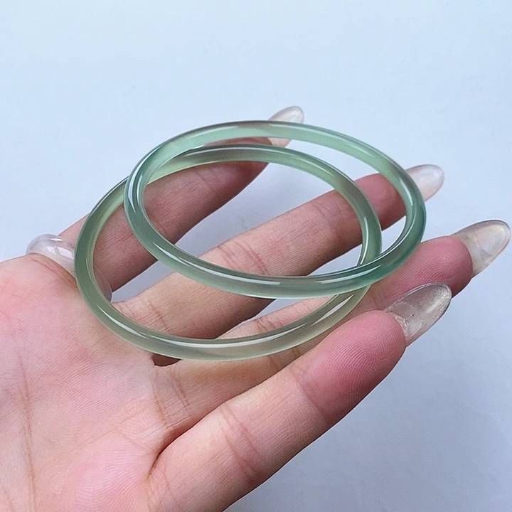 手镯玛瑙/玉髓未镶嵌