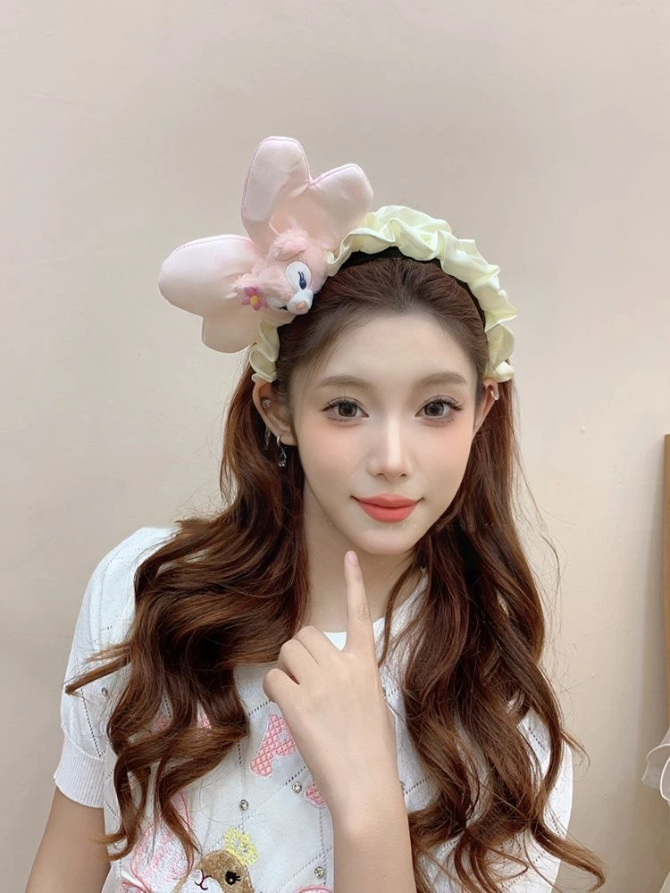 乐园拍照可爱公仔发夹子达菲熊蝴蝶结发箍秋冬新款毛绒雪莉玫头箍