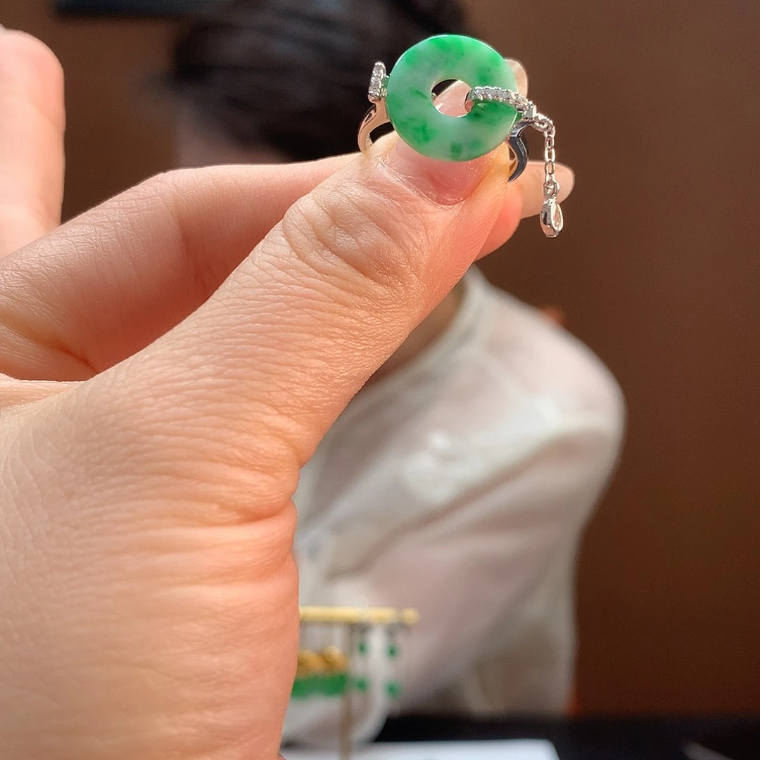 翡翠戒指银S925镶嵌戒指