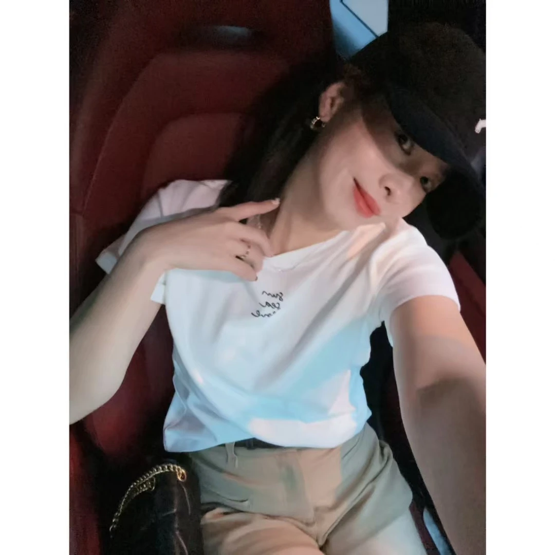 简约风设计百搭字母T恤171