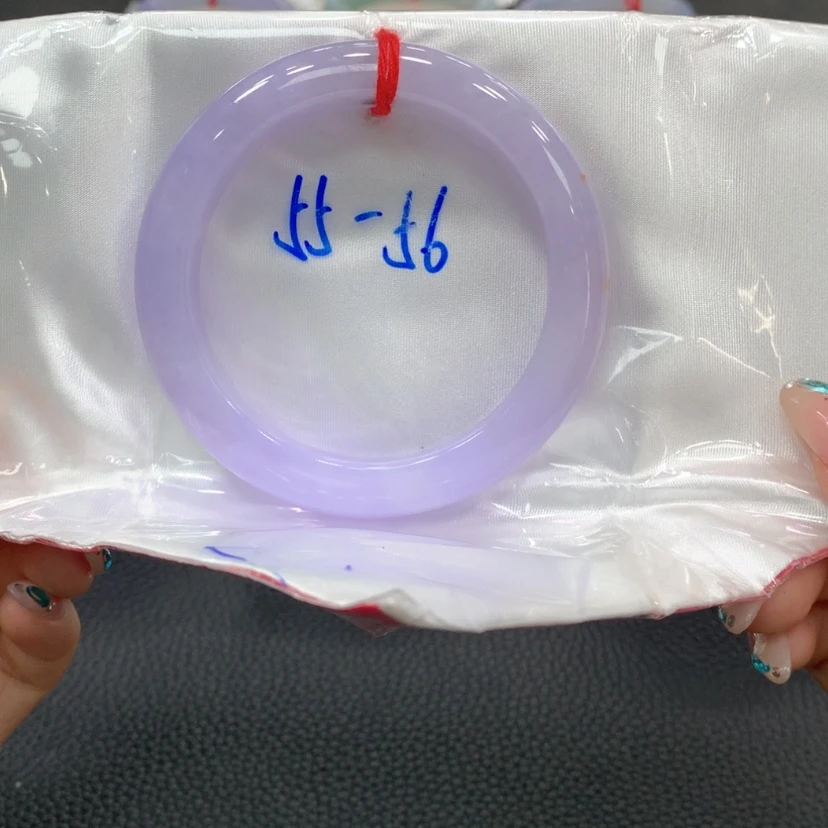 【闪购商品】翡翠手镯未镶嵌?**子翡翠