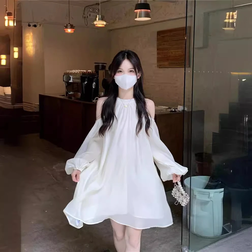 法式桔梗茶歇赫本裙子女新款2025年甜美设计感露肩气质挂脖连衣裙