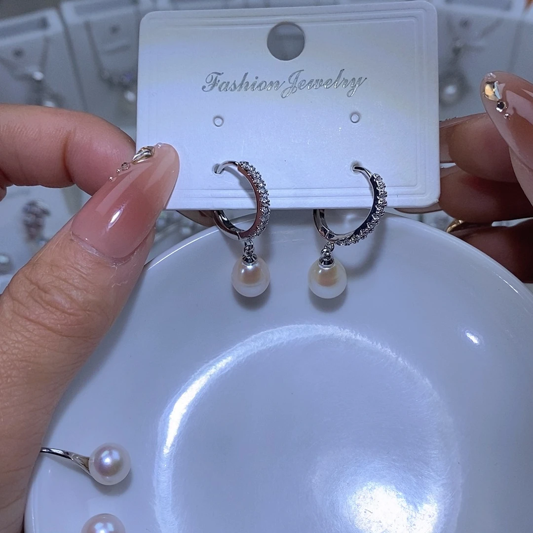 淡水珍珠耳饰未镶嵌