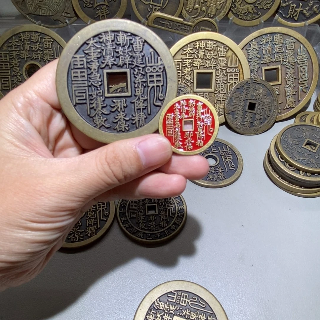 铜买一送一现代工艺品