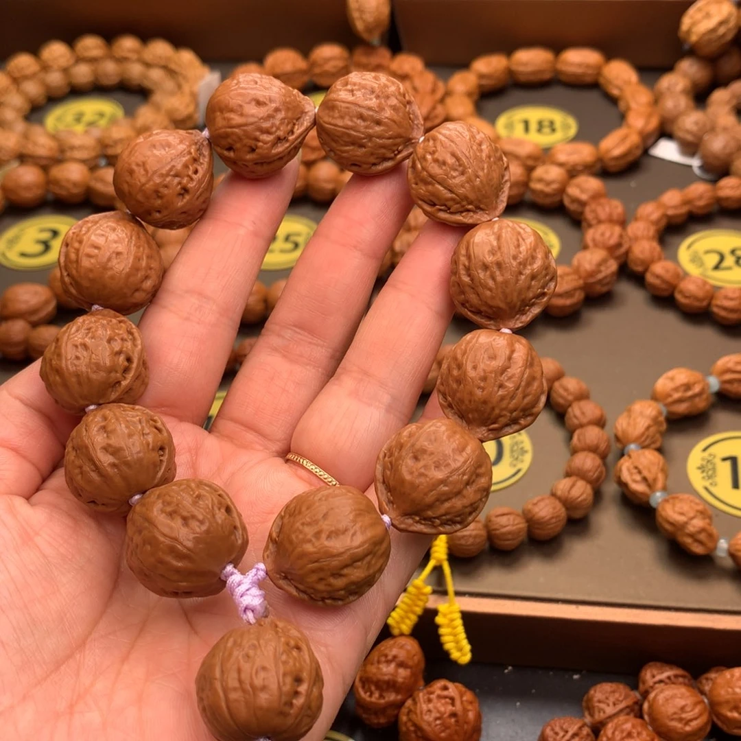 文玩核桃手串22尺寸