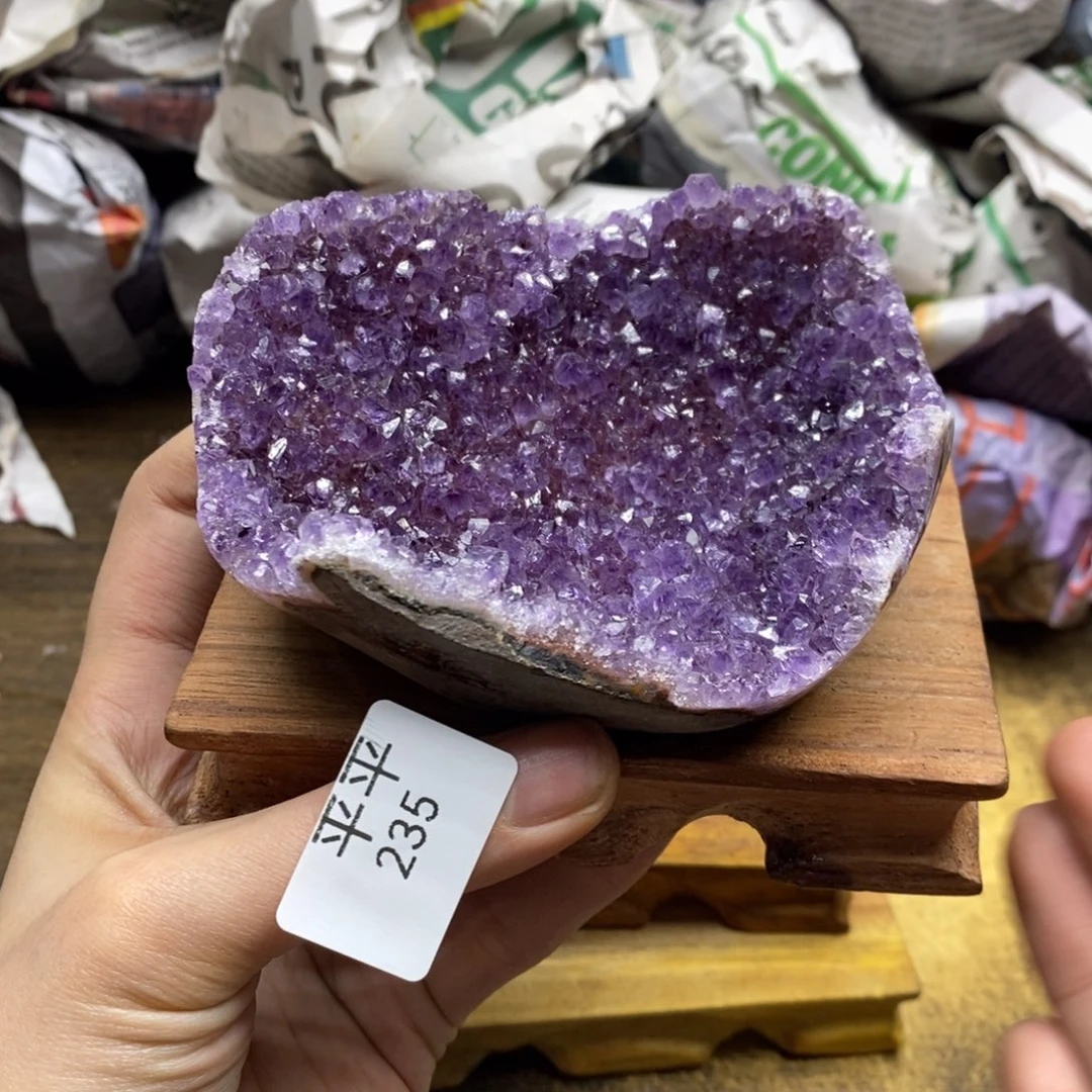 紫晶乌拉圭未镶嵌