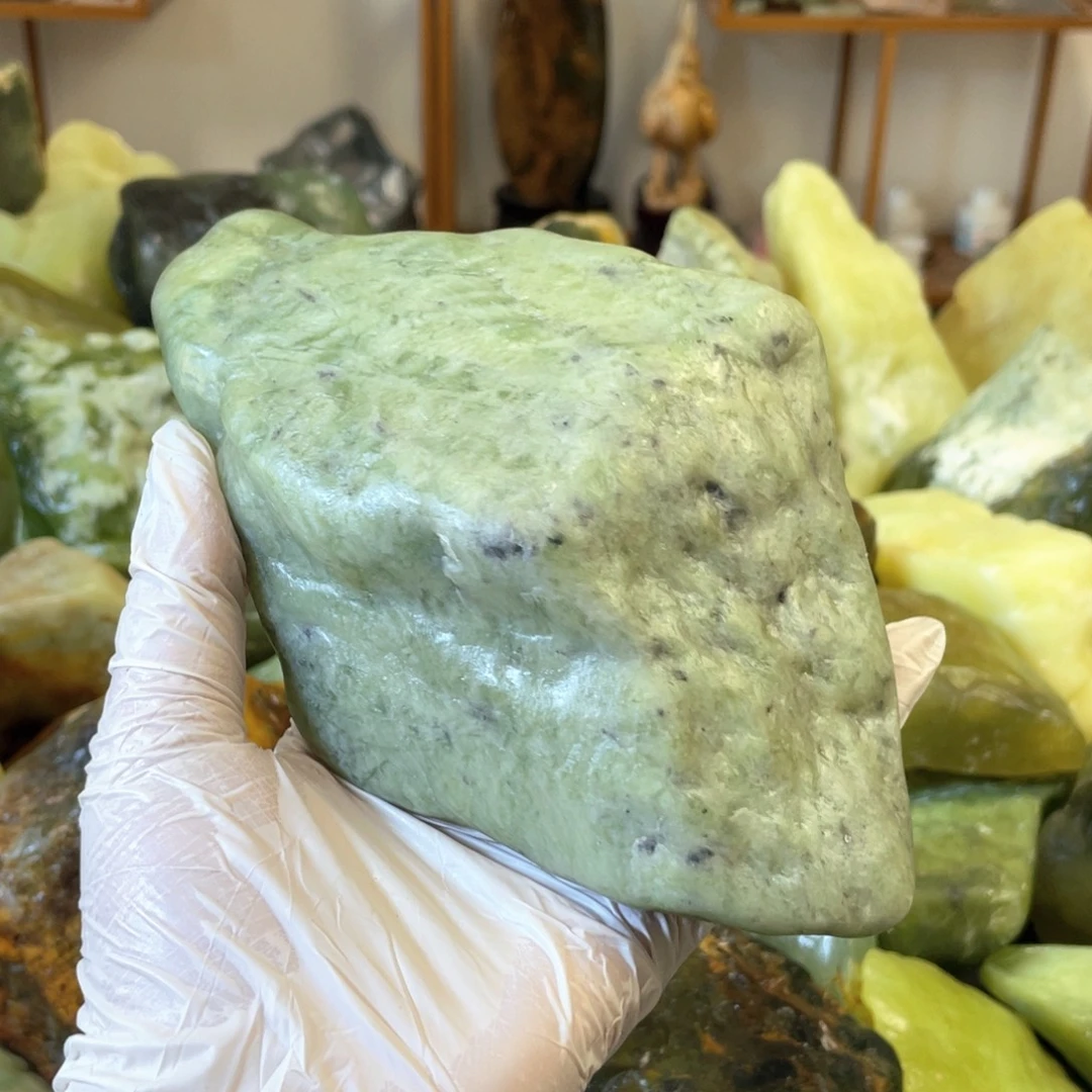 蛇纹石玉未镶嵌中国四大名玉简易