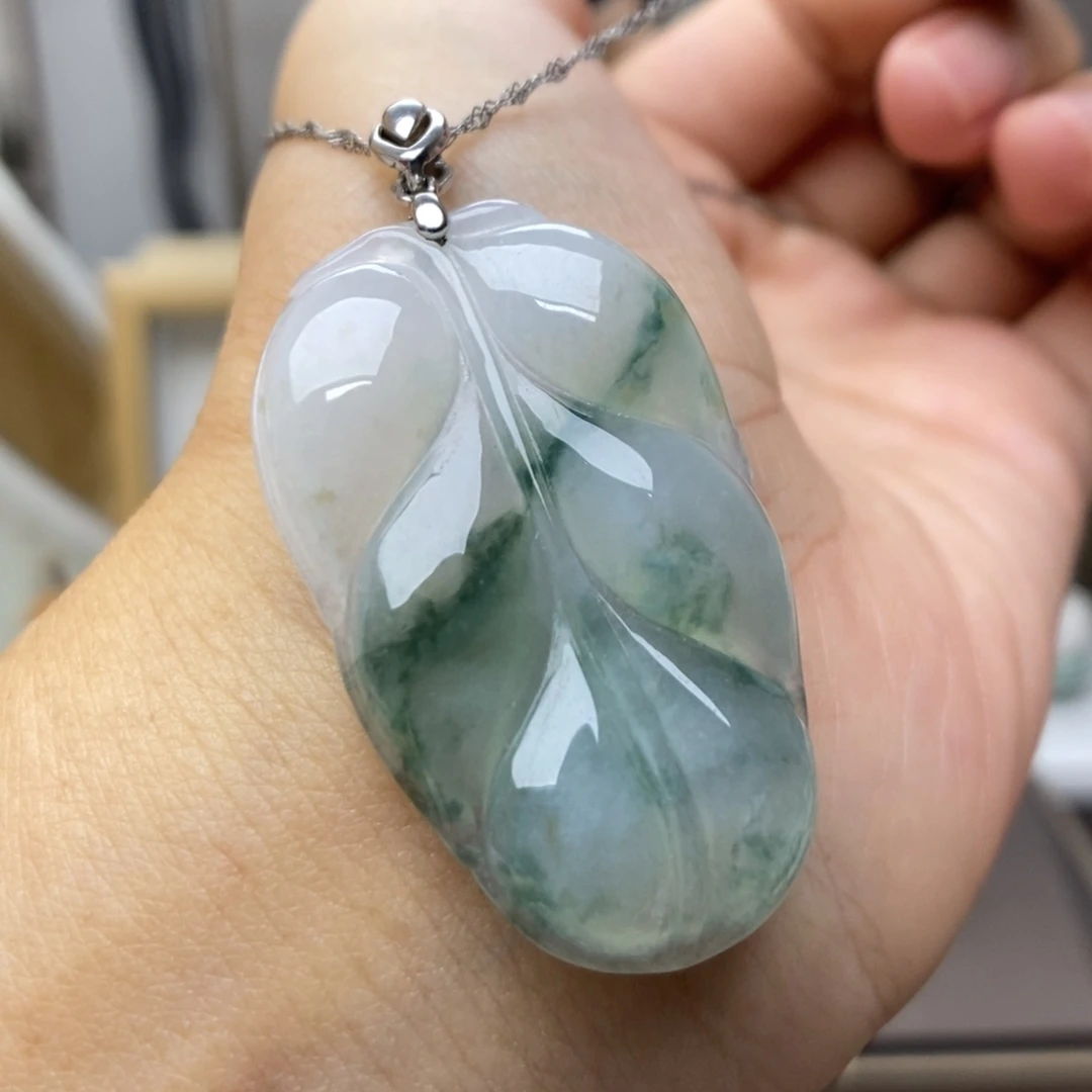 【闪购商品】颈饰银S925镶嵌翡翠10