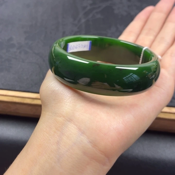 和田玉（碧玉）手镯未镶嵌