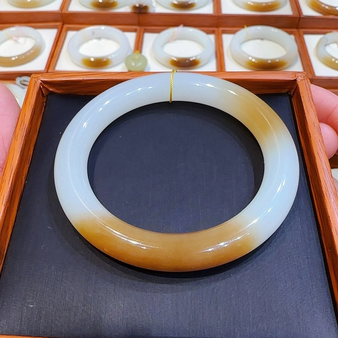 和田玉手镯未镶嵌且末天地糖福镯54 55 56