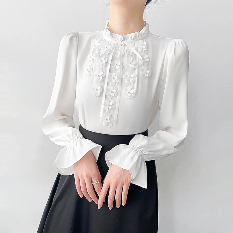 Q550立体钉珠花朵木耳边衬衫女洋气显瘦缎面衬衣时尚小众设计上衣