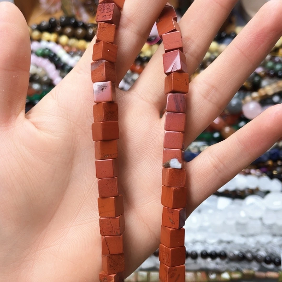 玛瑙/玉髓未镶嵌珠宝半成品8×8红石方块一条