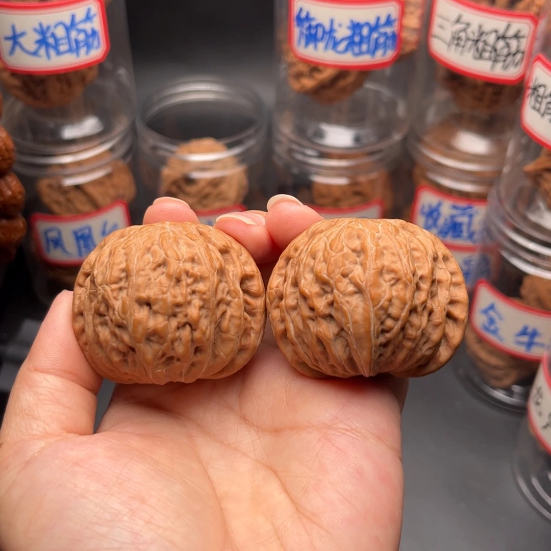 把件文玩核桃45.5毕业级铁锤妹妹