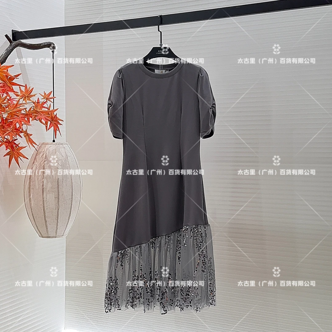 【linda】【47】潮牌夏季设计款高级感重工显瘦连衣裙JC-A1607