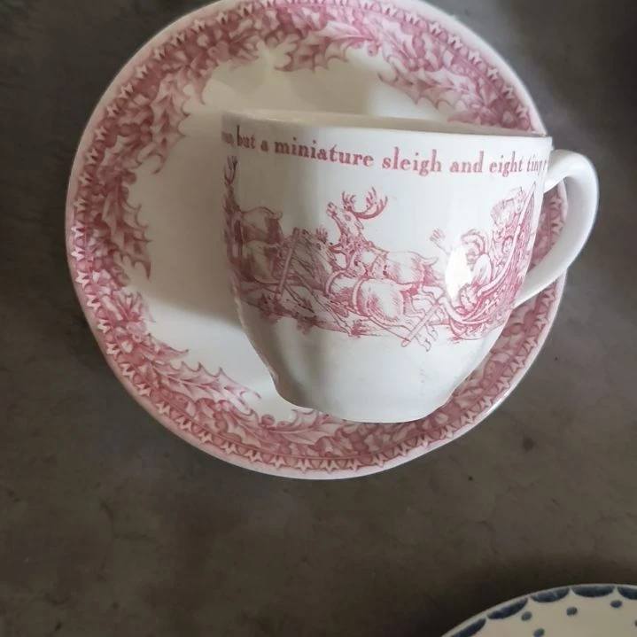 魏***族杯碟两套！！！！！！！！！！