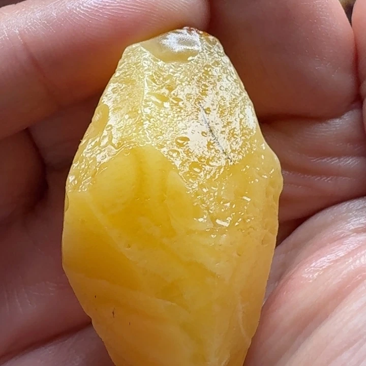 幽***香定制琥珀未镶嵌琥珀蜜蜡定制