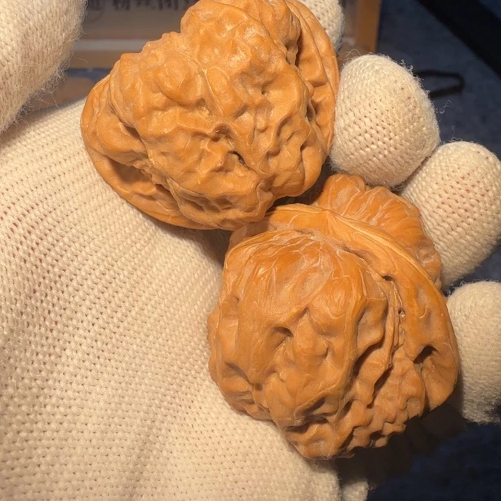 文玩核桃吊坠蛤蟆头